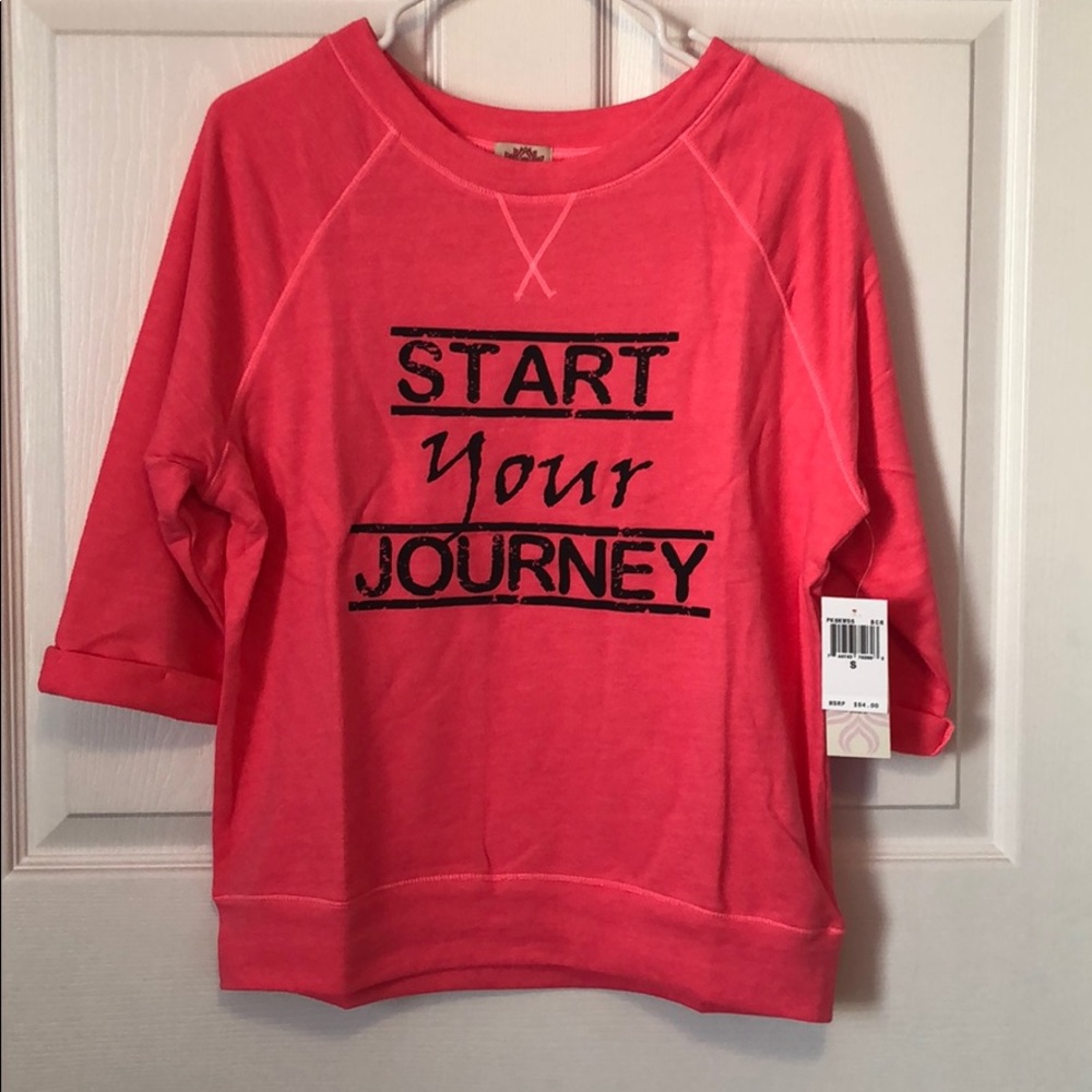 Women’s Pink Lotus sweater Small.